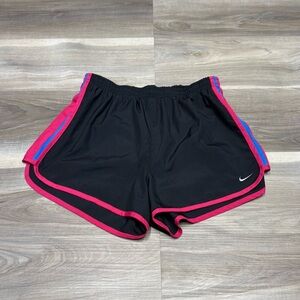 🏴 Nike black athletic shorts size medium